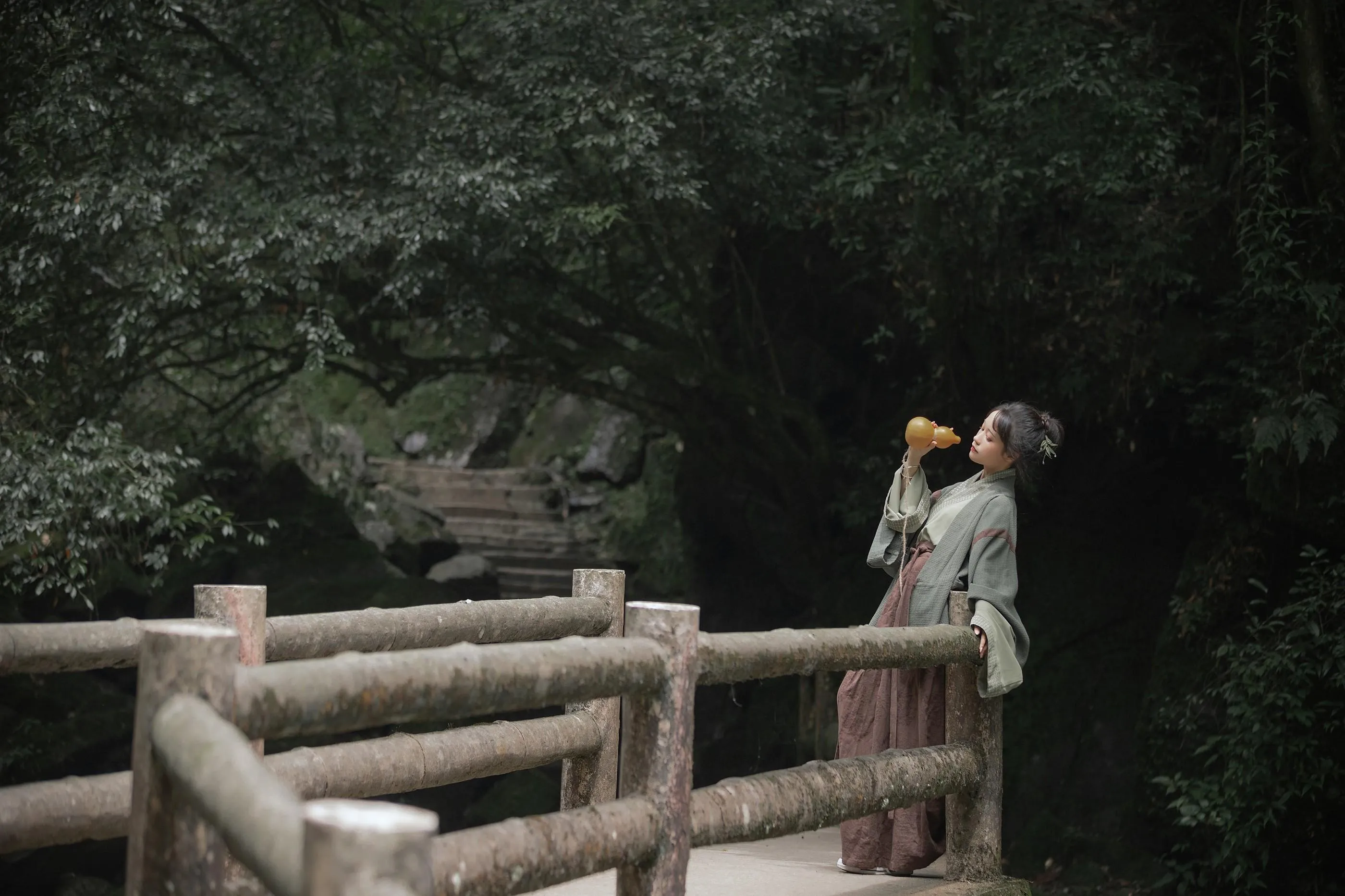 [YITUYU艺图语]2022.08.13 上山 梨一依 [38P]插图